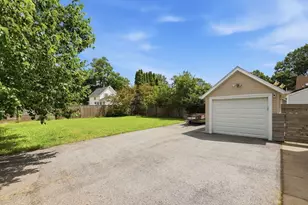 9 Munroe St, Haverhill, MA 01830 - Photo 33