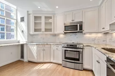106 Thirteenth #316, Boston, MA 02129 - Photo 1