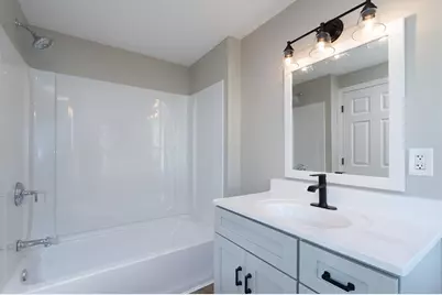5 Irving St, Spencer, MA 01562 - Photo 7