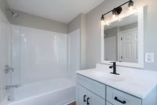 5 Irving St, Spencer, MA 01562 - Photo 7