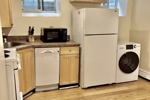 141 Chiswick, Boston, MA 02135 - Photo 5