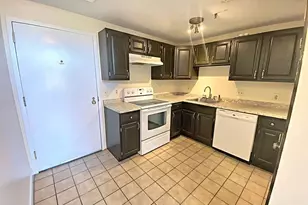 219 Central St, Lowell, MA 01852 - Photo 3