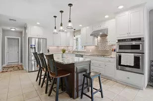 7 Zachary Ln, Franklin, MA 02038 - Photo 9