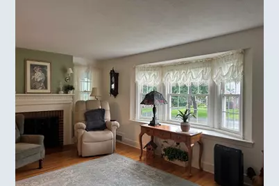 26 Windsor Ave, Pittsfield, MA 01201 - Photo 11