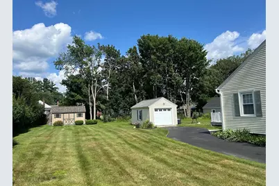 26 Windsor Ave, Pittsfield, MA 01201 - Photo 3