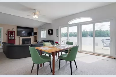181 Peninsula Dr, Lunenburg, MA 01462 - Photo 5