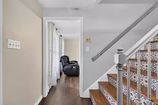 8 Mark's Way, Sutton, MA 01590 - Photo 5