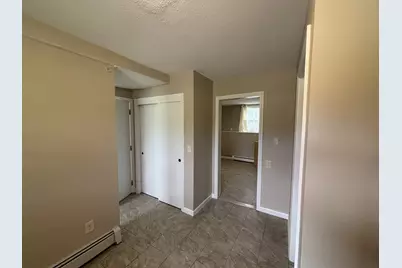 293 Russell St #B, Hadley, MA 01035 - Photo 5