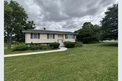293 Russell St #B, Hadley, MA 01035 - Photo 1