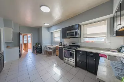 27 Wave Ave #C, Revere, MA 02151 - Photo 3