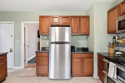 21-23 Parker St, Holyoke, MA 01040 - Photo 15