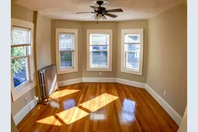 130 Metropolitan Ave #2, Boston, MA 02131 - Photo 3