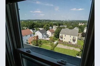 130 Metropolitan Ave #2, Boston, MA 02131 - Photo 7