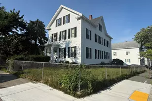 376 Summer St, New Bedford, MA 02740 - Photo 1