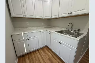 376 Summer St #2, New Bedford, MA 02740 - Photo 5
