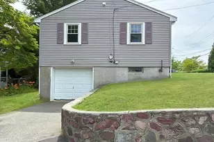 2 Stanley Terrace, Woburn, MA 01801 - Photo 3