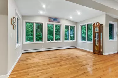 35 West St, Douglas, MA 01516 - Photo 5