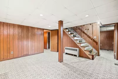 211 Lynn Fells Pkwy, Saugus, MA 01906 - Photo 27