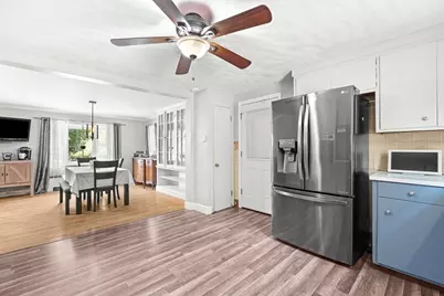 211 Lynn Fells Pkwy, Saugus, MA 01906 - Photo 11