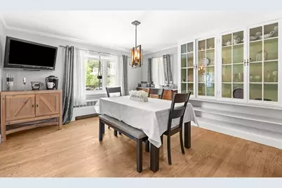 211 Lynn Fells Pkwy, Saugus, MA 01906 - Photo 9