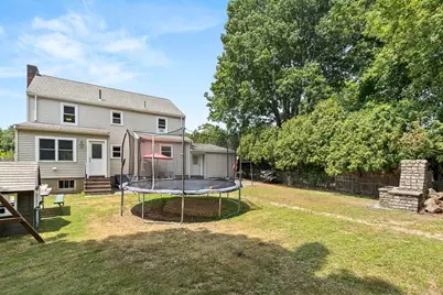 211 Lynn Fells Pkwy, Saugus, MA 01906 - Photo 33