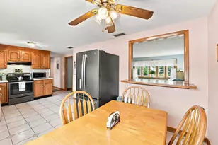 45 Kane Rd, Holyoke, MA 01040 - Photo 5