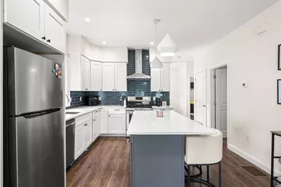 109 Thomas Burgin Pkwy #1, Quincy, MA 02169 - Photo 3
