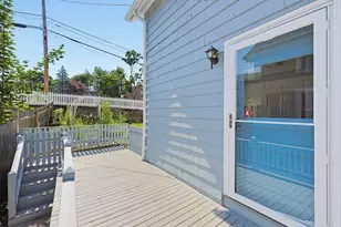 210 Pleasant St, Marblehead, MA 01945 - Photo 29
