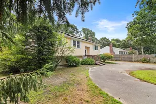 219 Fresh Pond Rd, Falmouth, MA 02536 - Photo 27