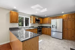 12 S Sandwich Rd, Sandwich, MA 02563 - Photo 11