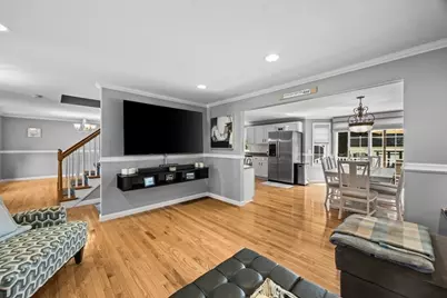 112 Village Gate Dr, Bridgewater, MA 02324 - Photo 17