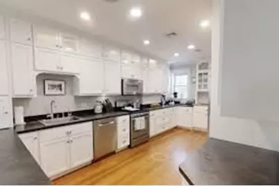 7 Strathmore Rd #2, Brookline, MA 02445 - Photo 3