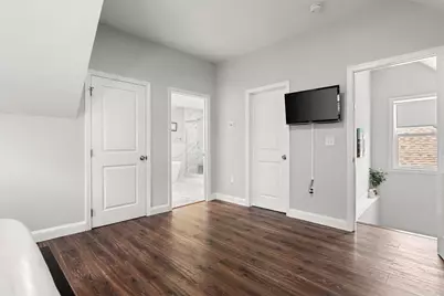109 Thomas Burgin Pkwy #2, Quincy, MA 02169 - Photo 9