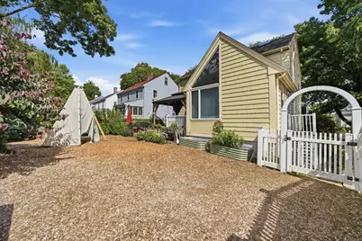 12 Chester St, Arlington, MA 02476 - Photo 29