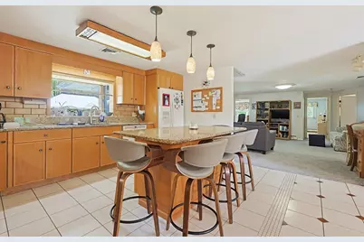 251 Millbury St, Auburn, MA 01501 - Photo 13