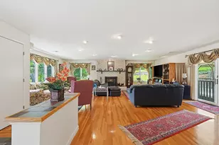 251 Millbury St, Auburn, MA 01501 - Photo 7
