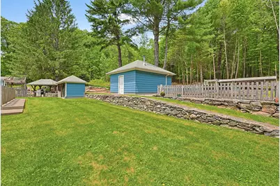251 Millbury St, Auburn, MA 01501 - Photo 33