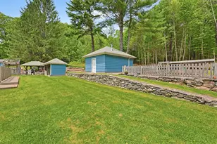 251 Millbury St, Auburn, MA 01501 - Photo 33