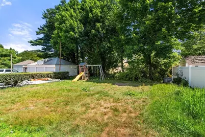 21-23 Averton St, Boston, MA 02131 - Photo 23