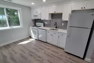 5 Lenox St, Lowell, MA 01852 - Photo 7