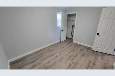 5 Lenox St #4, Lowell, MA 01852 - Photo 17