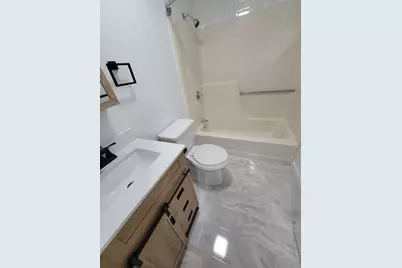 5 Lenox St #4, Lowell, MA 01852 - Photo 13