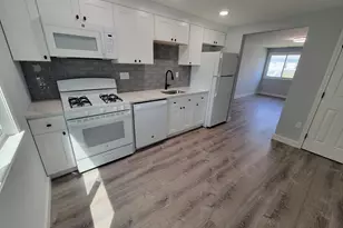 5 Lenox St, Lowell, MA 01852 - Photo 11