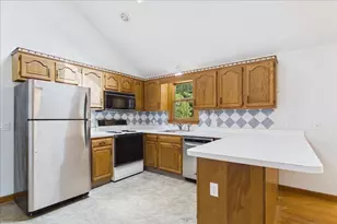 23 Joe Jay Ln, Sandwich, MA 02563 - Photo 9