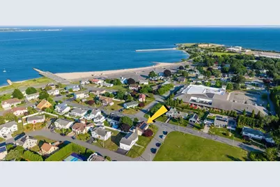 6 Lighthouse Ln, New Bedford, MA 02744 - Photo 3