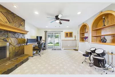 6 Lighthouse Ln, New Bedford, MA 02744 - Photo 33