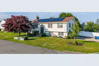 6 Lighthouse Ln, New Bedford, MA 02744 - Photo 1