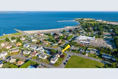 6 Lighthouse Ln, New Bedford, MA 02744 - Photo 3