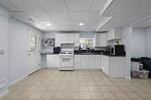 30 Willow Creek Dr, Attleboro, MA 02703 - Photo 39