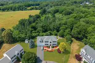 30 Willow Creek Dr, Attleboro, MA 02703 - Photo 5